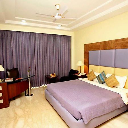 Hotel Star Rocks ニューデリー エクステリア 写真